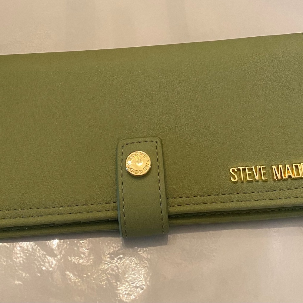 Steve Madden Womens wallet